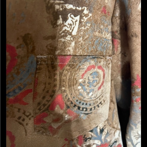 Chico’s 2  Button Front Fall Colored Top Medium - Picture 8 of 11